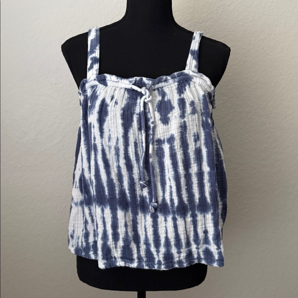 Blue and White Tie-Dye Tank crop Top floaty adorable stretch, stretchy medium